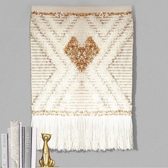 Elegant Cream&Gold Pottery Barn Heart Sequin Woven Wall Hanging Tapestry